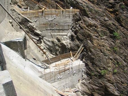 Chậm khắc phục sự cố sau lũ, đập thủy điện đối mặt nhiều rủi ro - 2