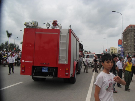 Dừng tìm kiếm nạn nhân mắc kẹt vụ sập sảnh khách sạn cao tầng - 4