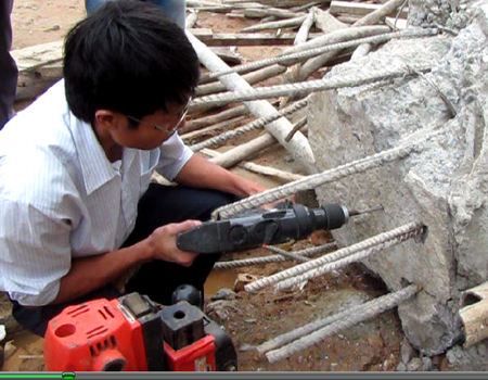 Khám nghiệm công trình sảnh khách sạn Sailing Tower bị sập - 3