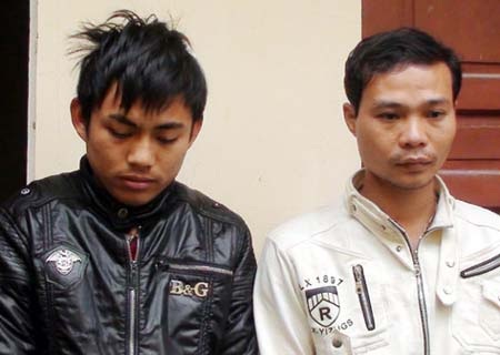 Khởi tố 2 đối tượng chém xóm trưởng trọng thương - 1 Khởi tố 2 đối tượng chém xóm trưởng trọng thương - 1