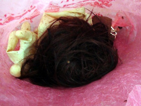 Vụ cắt tóc, lột quần tình địch: Thủ phạm là vợ một cán bộ văn hóa xã  - 2