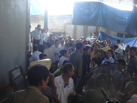 Một phụ nữ treo cổ chết bất thường