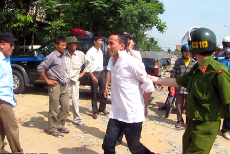 Lộ diện 11 đối tượng trong vụ côn đồ truy sát người dã man