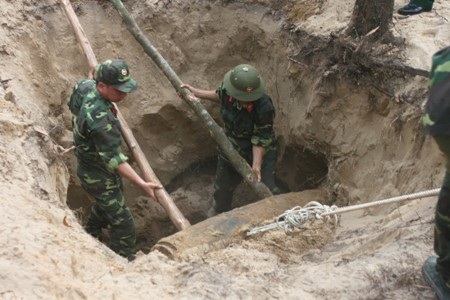 Phát hiện, xử lý an toàn quả bom tấn 