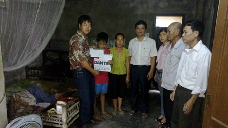 Hơn 40 triệu đồng đến với bé gái 2 tuổi 5 lần mổ tim... hụt