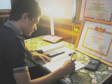 Chân dung tân thủ khoa ĐH xây dựng năm 2012