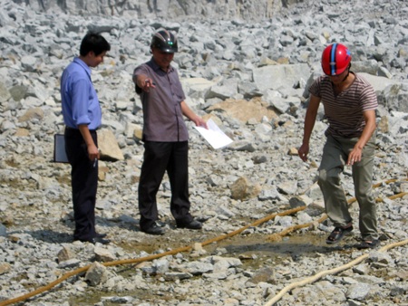 Cơ quan chức năng khám nghiệm hiện trường làm rõ nguyên nhân vụ tai nạn