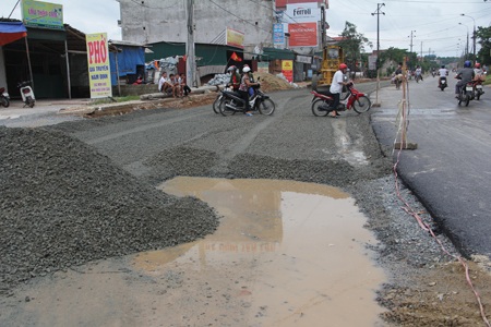 Mưa lớn như trút nước nhưng ông Trưởng ban nói chưa ăn thua!