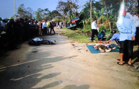 Hiện trường vụ tai nạn làm 3 ông cháu thương vong
