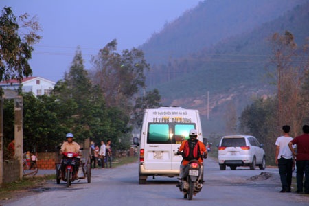 Toàn cảnh cung đường đưa linh cữu Đại tướng về nơi yên nghỉ - 25 Đường lên núi Rồng, nơi an táng Đại tướng đã khô ráo hơn