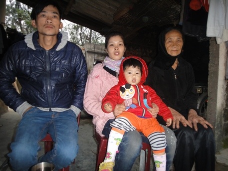 Bị lừa, gia đình anh Mười, chị Huệ rơi vào cảnh nợ nần chồng chất