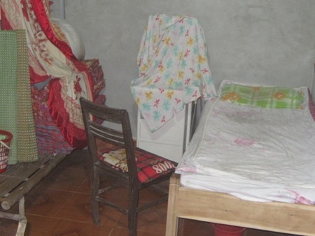 Bên trong phòng khám đa khoa rộng chưa đầy 6m2!