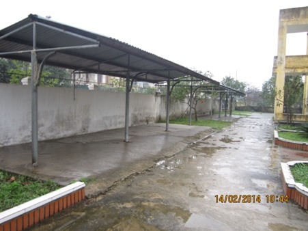 Phường Nguyễn Du lúc 10h44, một nhân viên Đội thuế cho biết cán bộ phường nghỉ sớm để về ăn rằm