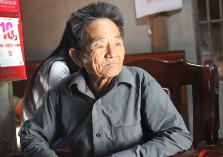 Ông Hiến đang ngày đêm cầu nguyện cho đứa con trai của mình được trở về an toàn