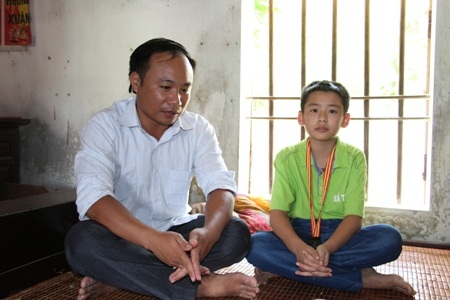 Thầy Đông kể lại những ngày em mới về sống cùng gia đình với nhiều kỷ niệm buồn vui