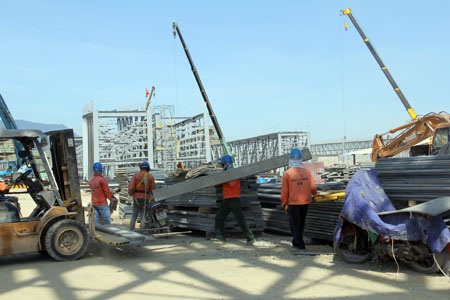 Thăm công trường Formosa sau vụ gây rối - 15 Theo ghi nhận, công nhân lao động tại công trường Formosa rất chuyên nghiệp.