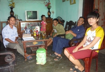 Ngôi nhà nhỏ tấp nập người vào ra khi nghe tin em Mỹ Dung đậu thủ khoa