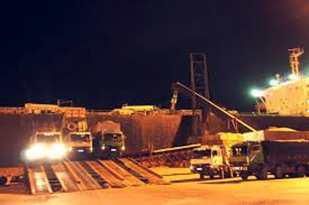 Nạn nhân bị cần nâng hàng nặng nhiều tấn gây tai nạn thảm khốc