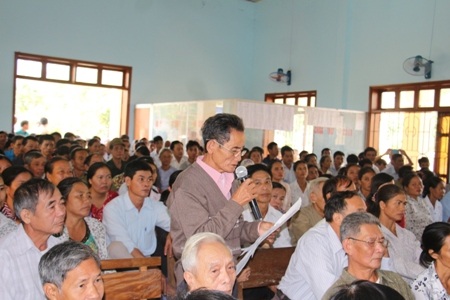 Người dân trình bày những tâm tư, những khúc mắc trong buổi đối thoại