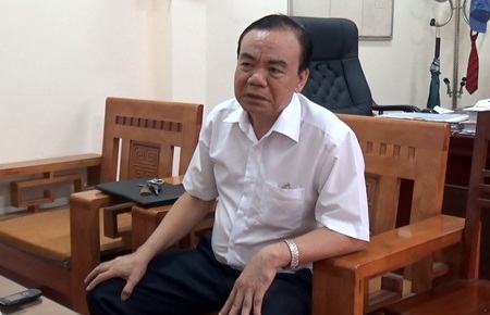 Dân "sợ" chợ tỉnh vì... phí giữ xe quá cao - 3 Ông Nguyễn Duy Hòa thừa nhận mức phí trông xe ô tô như thế là cao đột biến.