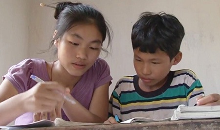 Ước mơ Việt Nam trao học bổng đến em Nguyễn Thị Lan - 2 Ước mơ Việt Nam trao học bổng đến em Nguyễn Thị Lan