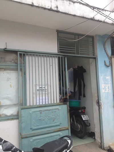 Bắt đối tượng siết cổ người yêu cướp tài sản - 2 Phòng trọ nơi đối tượng Tài siết cổ chị L. cướp tài sản