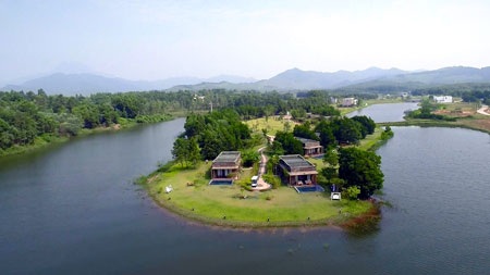 Mùa đông luôn ấm áp ở Flamingo Đại Lải - 2 Toàn cảnh khu biệt thự Lakeview nhìn từ trên cao