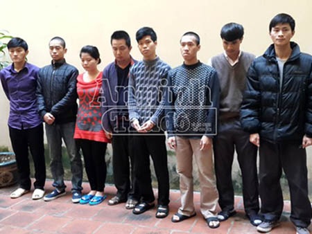 8 đối tượng của Công ty IG bị bắt khẩn cấp và tạm giữ để điều
tra về hành vi kinh doanh trái phép