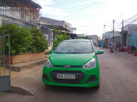 Hàng trăm cảnh sát truy tìm kẻ đâm tài xế cướp taxi Mai Linh - 1 Chiếc xe trong vụ cướp. Ảnh
Phương Nam