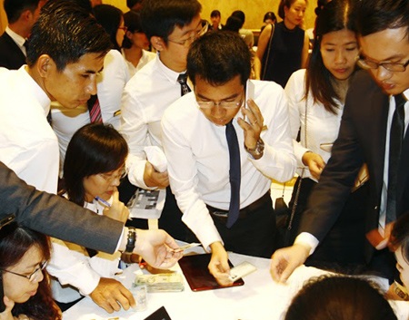 Cú đột phá của căn hộ siêu sang Vinhomes Nguyễn Chí Thanh - Hà Nội - 2 Cơn sốt Vinhomes Nguyễn Chí Thanh - Hà Nội mang lại nhiều thú vị cho giới quan sát