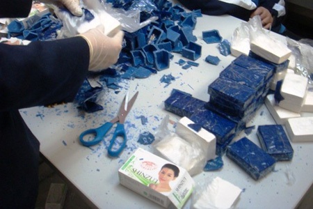 Số
ma túy được nguy trang hết sức tinh vi trong các hộp xà phòng.