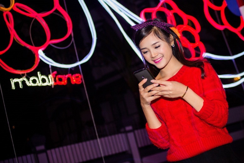 Tránh chiêu lừa trên facebook, MobiFone công bố tặng 71 tỷ đồng cho thuê bao nạp thẻ - 1 MobiFone thông báo rộng rãi chương trình khuyến mại “Cào nhiều – Trúng lớn”