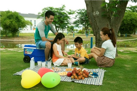Đâu là yếu tố làm nên sự khác biệt của dự án BĐS? - 2 Tại Mega Village, cư dân sẽ được sở hữu một cuộc sống tiện
nghi cùng thiên nhiên