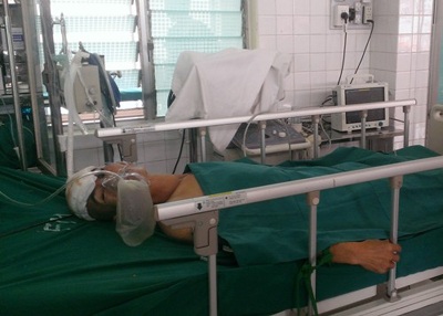 Vụ 4 cha con bị chém thương vong: Hung thủ đã ra đầu thú - 1 Ông Hoàng đang trong tình trạng hết sức nguy kịch