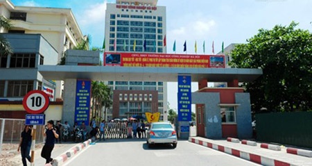 Điều tra xử lý nghiêm Facebooker tung tin đồn nữ sinh bị hiếp dâm, chết lõa thể - 2 Sinh viên
trường Đại học Công nghiệp hoang mang vì tin đồn