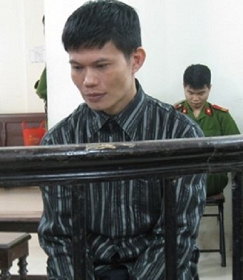 MC đám cưới “ngáo đá” giết hại người tình lĩnh án tử hình - 2 Chính
tại phiên tòa ngày 10/4.