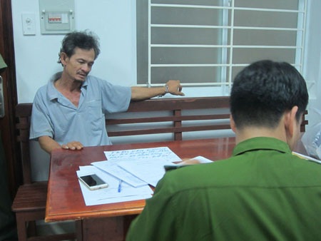 Giết người dã man, đào hầm ở nhà mẹ đẻ để lẩn trốn - 1 Nuôl tại cơ quan điều
tra.