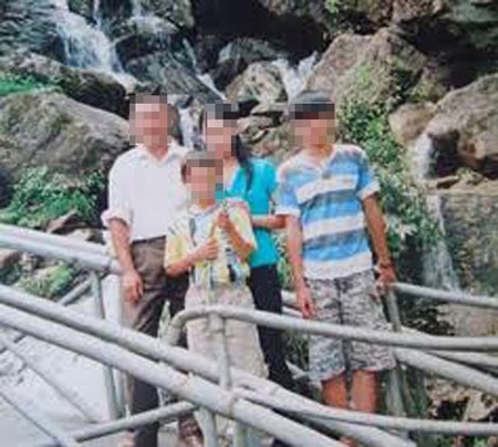 Số phận hai người đàn bà đẹp và lòng tốt của một Thiếu tá Công an - 2 Gia
đình hạnh phúc của anh Đ., chị H..