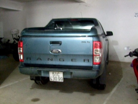 Hành trình truy bắt “trung tướng mạo danh” Bảy “cụt” - 1 Chiếc xe hai đối tượng
sử dụng làm phương tiện lừa đảo.