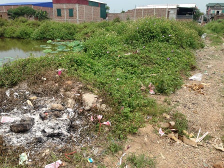 Hiện trường nơi thủ phạm gây án, vùi xác nạn
nhân