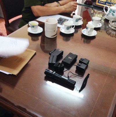 Hành trình trốn truy nã của "trung tướng quân đội rởm" - 3 Tang vật vụ án.