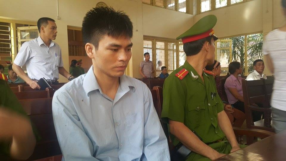 Phiên xử Lý Nguyễn Chung: Nhân chứng mới có mặt - 2 Bị cáo Lý Nguyễn Chung trong phiên xét xử sáng nay