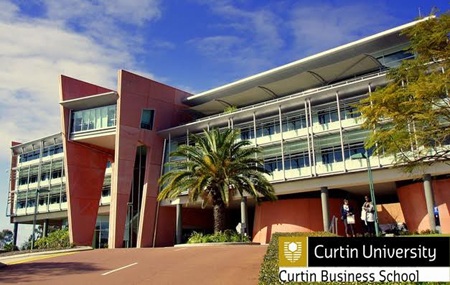 Du học Perth chuyên ngành kinh doanh tại Đại học Curtin - 1 Nhiều khóa học của trường được công nhận trên toàn nước Úc cũng như trên toàn thế giới