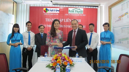 Liên danh BĐS Tài Tâm – Real Home bán hết 350 căn hộ Hòa Bình Green City sau 3 tháng - 1 Liên danh BĐS Tài Tâm – Real Home bán hết 350 căn hộ Hòa Bình Green City sau 3 tháng
