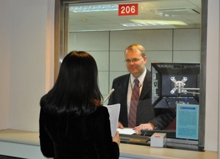 Phỏng vấn xin Visa Mỹ thành công cần chuẩn bị những gì? - 1 Phỏng vấn xin Visa Mỹ thành công cần chuẩn bị những gì?