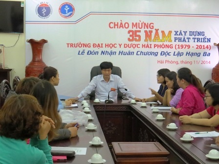 Vụ “22 SV bị đình chỉ thi tốt nghiệp vào phút chót”: Một số trường hợp dùng bằng Trung cấp giả - 1 22 sinh viên bị dừng thi tốt nghiệp vào phút chót do… lỗi tuyển sinh