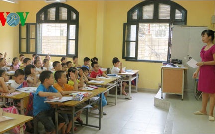 Phụ huynh đồng tình chấn chỉnh tình trạng dạy thêm, học thêm - 2 Quy định mới của Bộ GD-ĐT được nhiều phụ huynh đồng tình