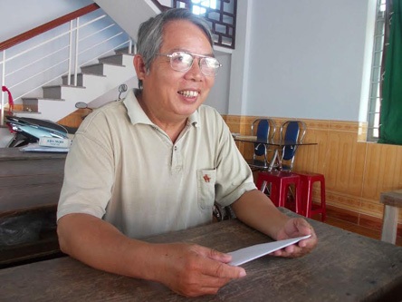 Hai người chiến sĩ cầm súng rồi lại cầm bút - 3 Thầy giáo Trần Văn Nhân kể chuyện chiến trường
