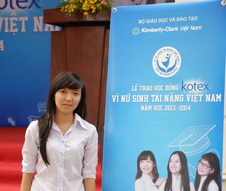 Bạn Nguyễn Thị Hồng Thắm, trường THPT Tây Nam, học sinh giỏi tỉnh Bình Dương