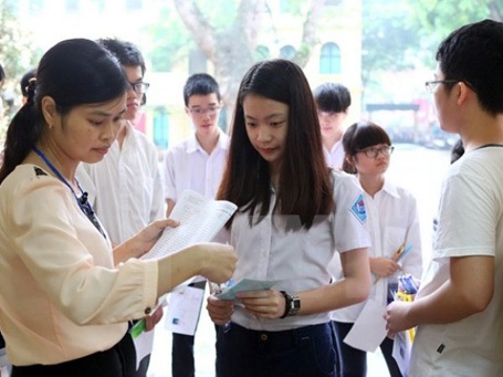 Hà Nội kiểm tra điều kiện tuyển sinh các trường ngoài công lập - 1 Thí sinh dự thi vào lớp 10 năm 2014. (Ảnh: Quý Trung/TTXVN)